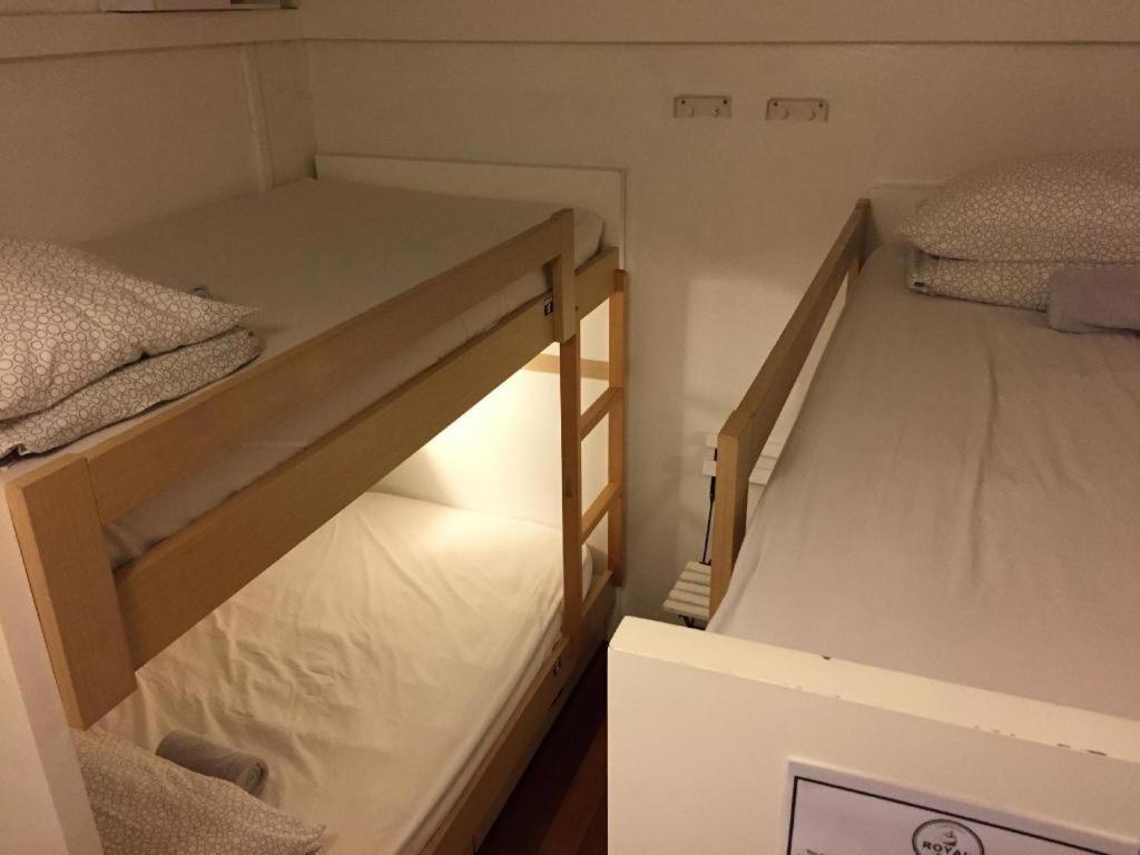 Royal Hostel *